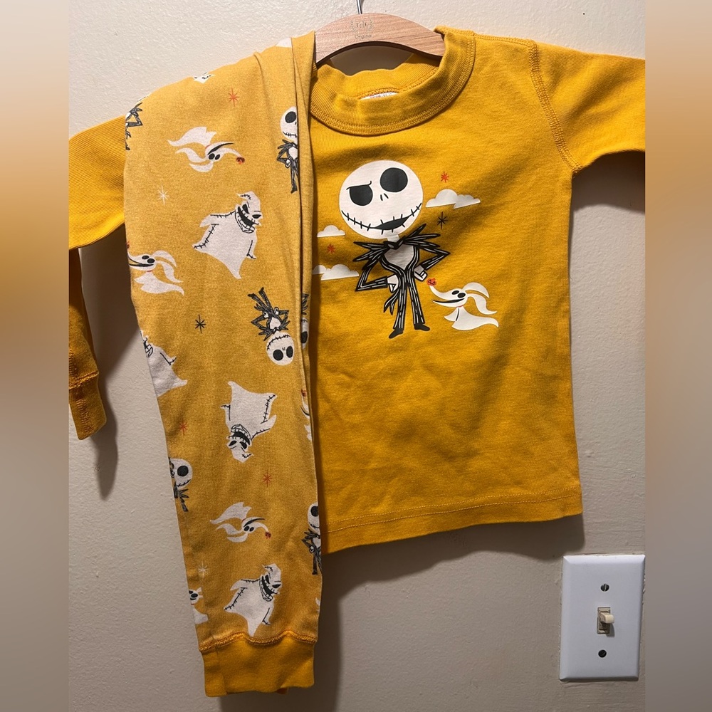 🎃👻 Disney Nightmare Before Christmas Pajama Set – Size 3T (90cm) 👻🎃